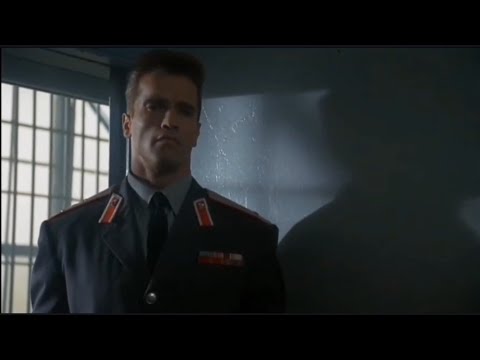 Red Heat (1988) - Ivan Danko and Viktor Rosta first encounter in America