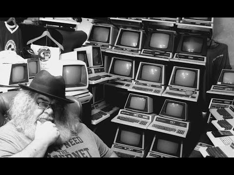 World of Commodore Dec 3rd & 4th, 2022 Michael Tomczyk @ TPUG Meeting Oct 20th! I Found Another PET!