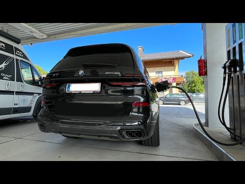 @BMW X7 40i POV test drive by seen through cars