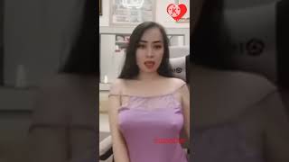 Download lagu Viral Bigo Cewek Cantik Pamer mp3