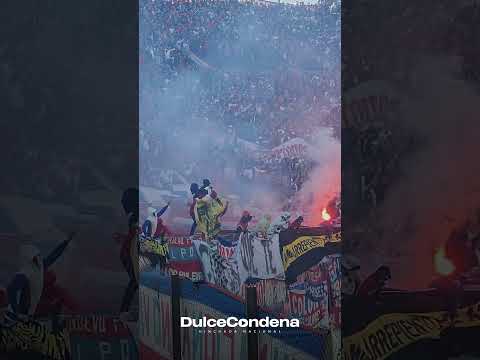 "SOS CAGON PENIAROL" Barra: La Banda del Parque &bull; Club: Nacional