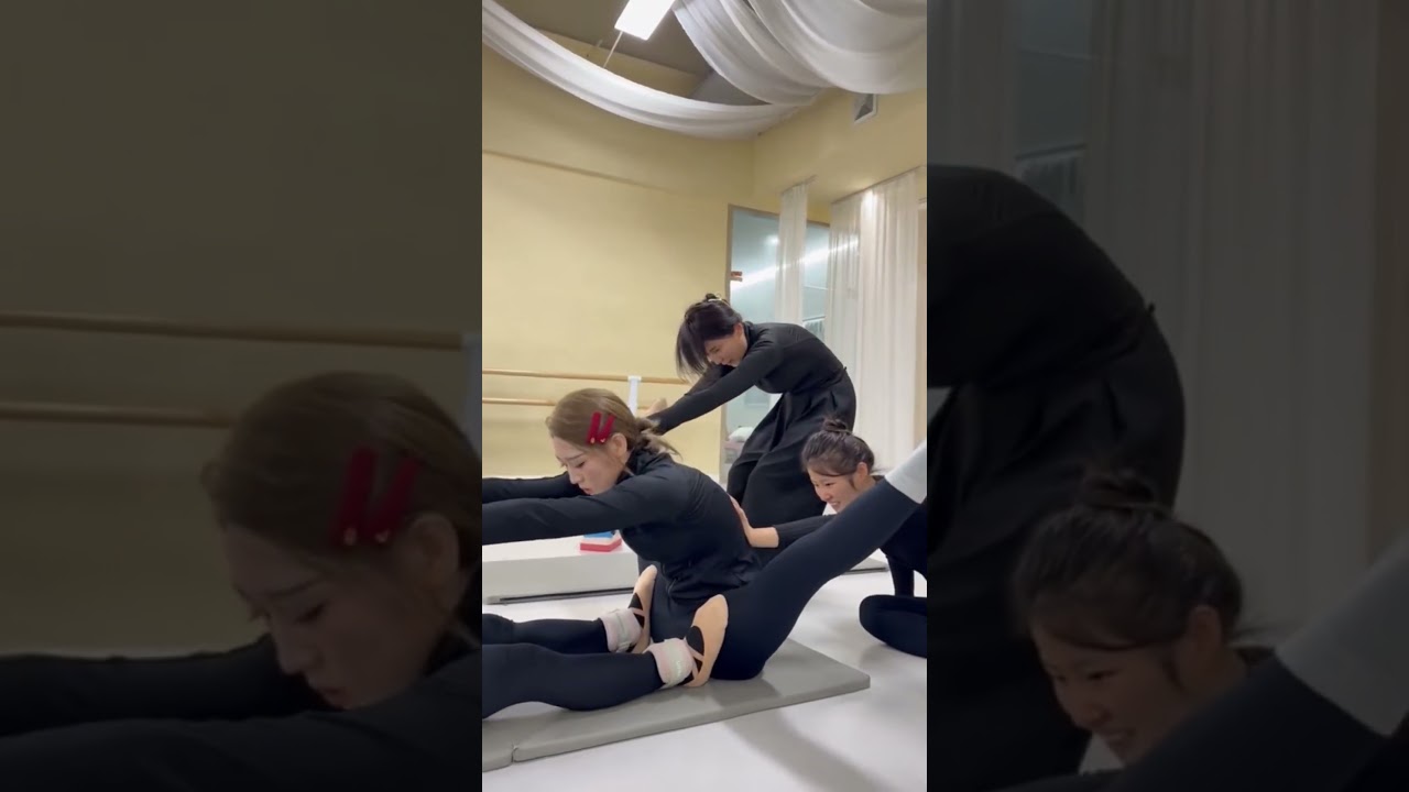 Dance girl flexibility training #強制柔軟性開脚 #contortion