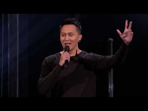 Nyaris Kebakar! Demian Aditya Escape Artist Attempts Death Defying Stunt   America’s Got Talent 2017