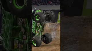 Grave Digger has the moves 🕺#Shorts #MonsterJam