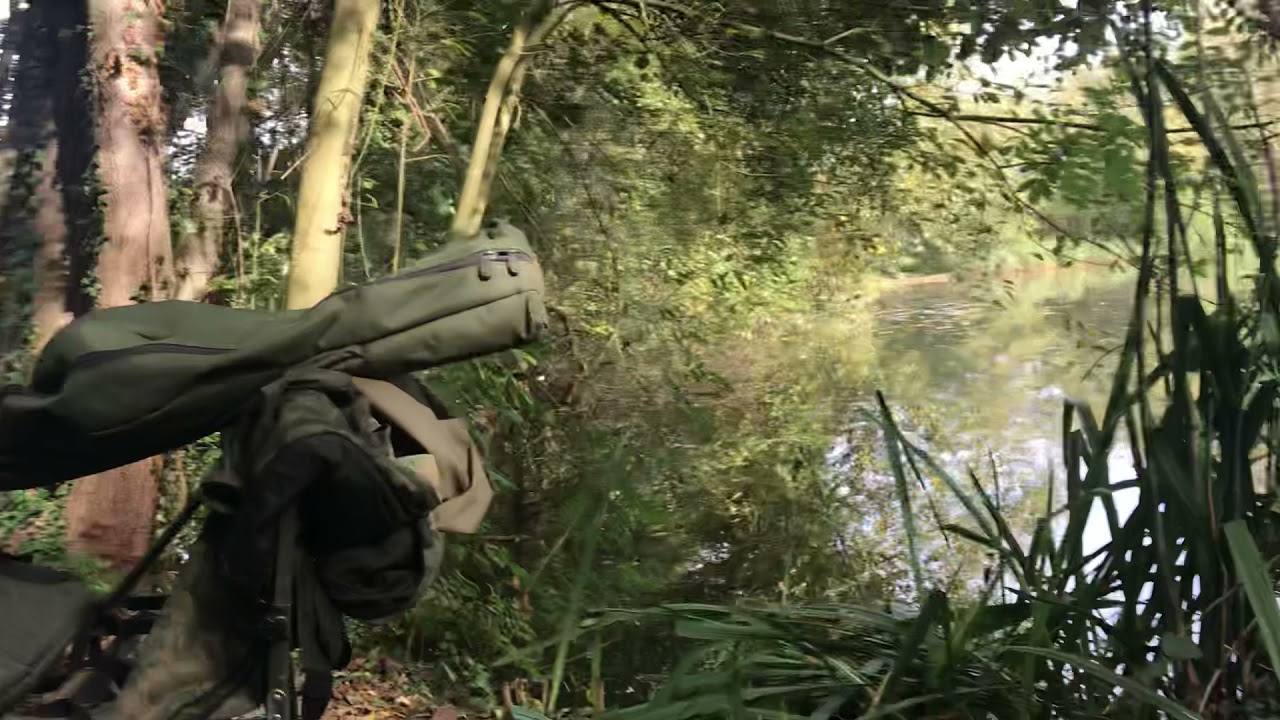 Nash Titan hide XL Camo pro on the bank