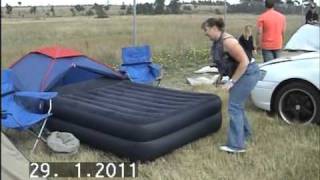preview picture of video 'air mattress in tent'