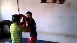 preview picture of video 'Luva de boxe; Kaká e Michel - Cobra Fight em Arara-Pb'
