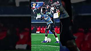 Baila Vini, Baila #football #loucosporfutebol #shortsfutebol
