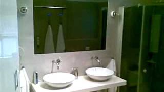 preview picture of video 'perfect bathroom - saro.mp4'