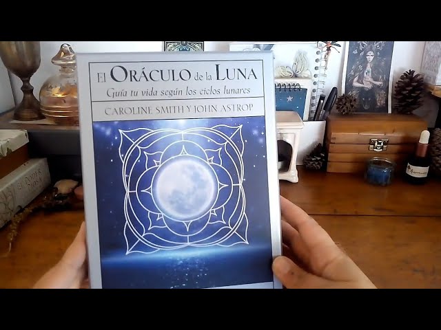 Vídeo relacionado con GORGECRAFT 2 Soporte de Madera para Cartas de Tarot, Soporte Negro para Cartas de Tarot, 5" Formas de Luna Y 10" Cartas de Tarot Rectangulares de Madera, Soporte de Altar, Luna Y Loto