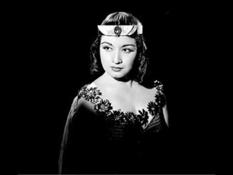 Young Oralia Dominguez (Krakatoa) causes Mass Hysteria as Princess de Bouillon