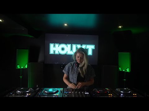 Holly T Live Stream