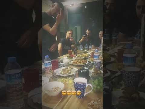 Massaka yayın sonrası Elraen tarantula çıkartıyor