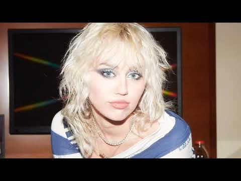 Miley Cyrus - NEW Phrased D5 Belts In Studio Recording! 2021