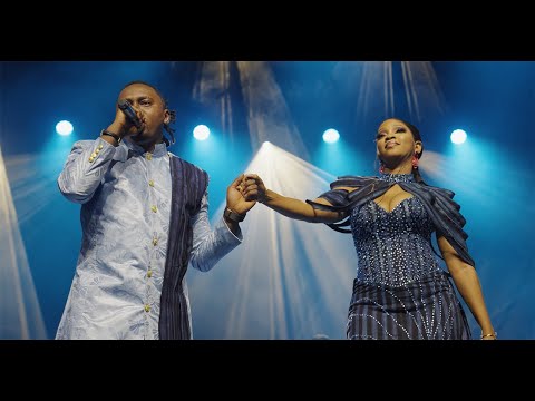 AZAYA & DJELYKABA BINTOU - CONCERT DU 23 JUIN 2023 / FOLIES BERGERE (PARIS)