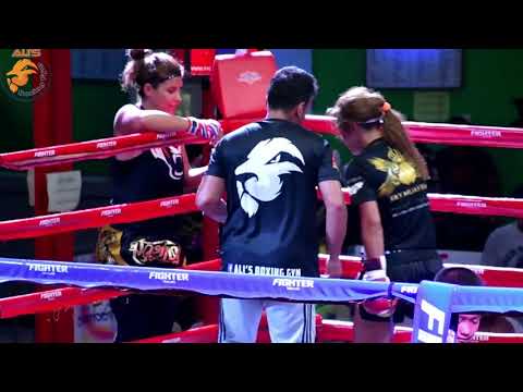 Sepideh Iranian kickboxer fighting at Rawai Boxing Stadium