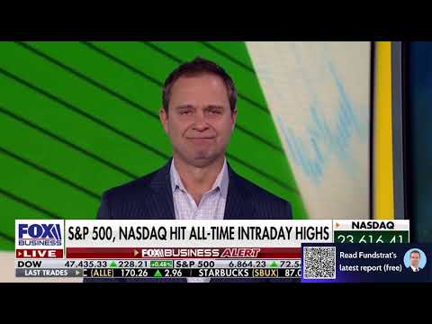 Fundstrat's Mark Newton: Which Sectors Could Lead the Market in November?