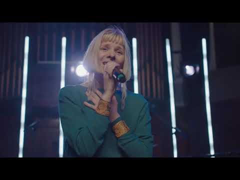 AURORA - Exist for love (Live)