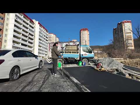 Глава Владивостока проинспектировал ход капремонта дороги на Адмирала Горшкова и на Зеленом Углу.