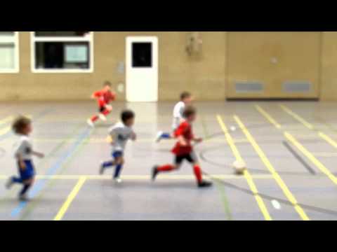 SVN Bambinis 2010/11 - Turnier in Heiligenrode - Marlins 3-0 gegen Kaufungen.mov