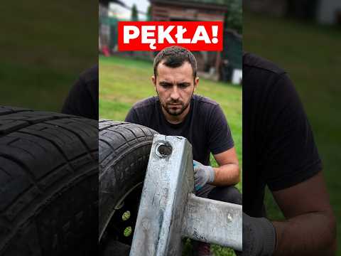 Połamana przyczepka