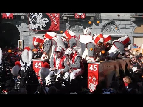 Battaglia arance in piazza di città - martedì 17 febbraio 2015  - Carnevale Ivrea 2015