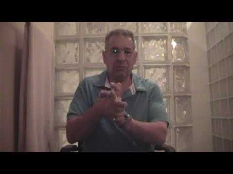 Manualist plays Aerosmith-Big 10 inch record on his hands!