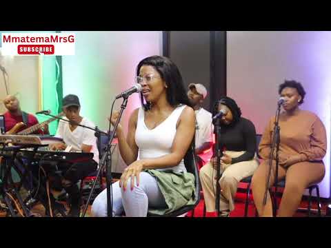 Let's worship together | #MusicFridayWithMrsG