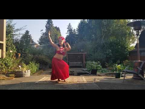 Kalei'okalani Matsui performing E Moemoea at A Reva 2020 by Heireva