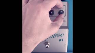 Video thumbnail for Akai Intelliphase P1 Analog Phaser Bass Effect Pedal Demo by Monteforte Valerio