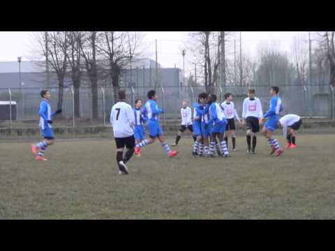 Victoria Ivest 2002 - Cheraschese: gol di Alessandro Mu.