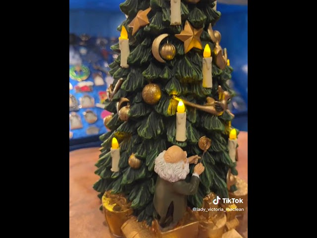 Vídeo relacionado con Ciao Juego de 4 bolas de árbol de Navidad con diseño de casas de Hogwarts de Harry Potter (8 cm de diámetro), con licencia oficial de Wizarding World, en caja de regalo, multicolor