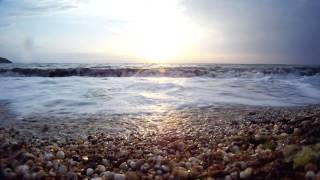 Naturalness and relax: The sounds of the sea and ocean accompanied with meditation music