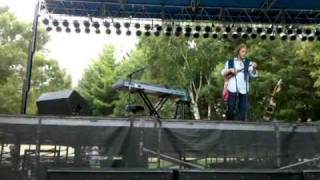 Jon Anderson at the Milwaukee Zoo - sound check