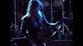 LITA FORD - intro + The Bitch Is Back @Sticky Fingers (Gothenburg, SWE) 24.7.2013