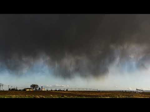 Awesome passing Storm - 04/05/22 - Moses Lake, WA