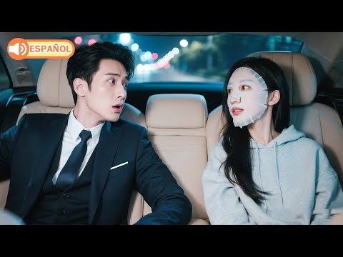 Subió al auto equivocado con mascarilla, y el CEO frío se enamoró. ¡Su destino cambió!