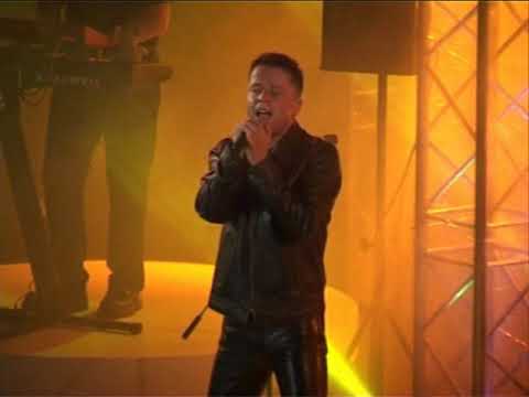 Petr Muk - Neusínej (live 2003)