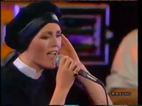 Anna Oxa con i New Trolls - "Medley dei loro brani" (Tour 1989)
