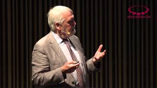 John MacBeath: Collaborate, innovate and lead. The future of the teaching profession