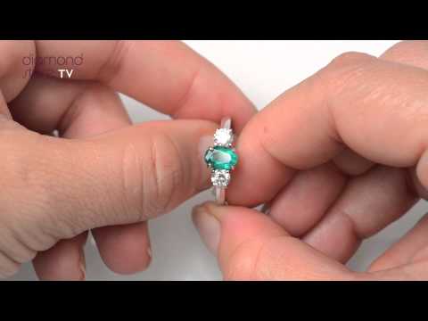 Emerald 0.70ct And Diamond 0.50ct 18K White Gold Ring - FET23 GY