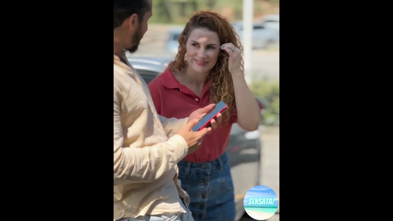 Ela se passou por funcionária para descobrir o que esse chefe estava fazendo.