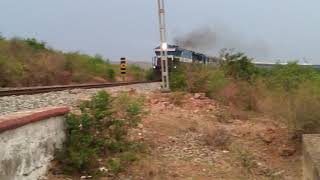 preview picture of video 'Chalukya Express'
