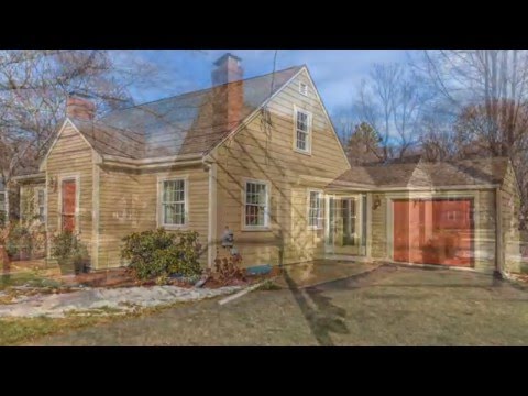 204 Franklin St, Stoneham MA -  Chrisanne Connolly  Tel 508 846 5709