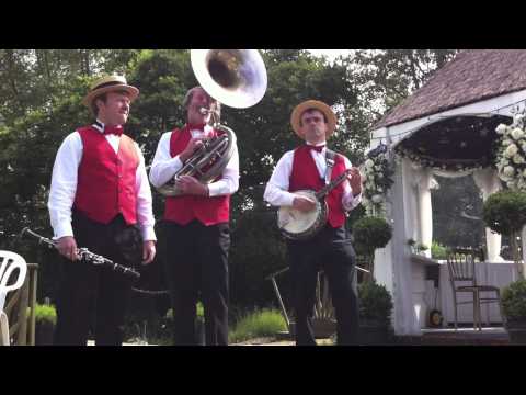 New Orleans Roaming Band - Available to Hire in London, Surrey and Around the UK