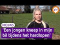 Hardloopster in billen geknepen door jonge jongens