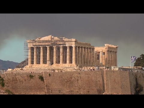 Video Thumbnail: Cloud of smoke overshadows Athens as Greece battles wildfires | AFP