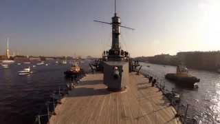 Смотреть онлайн Ускоренная съемка с крейсера "Аврора"