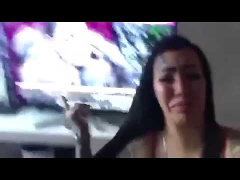 Anđela Veštica ismeva Minu Vrbaški - 08.11.2017.