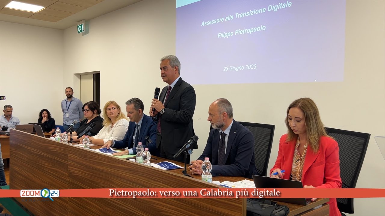 La Regione presenta il progetto per i Comuni per rendere la Calabria più digitale (VIDEO)